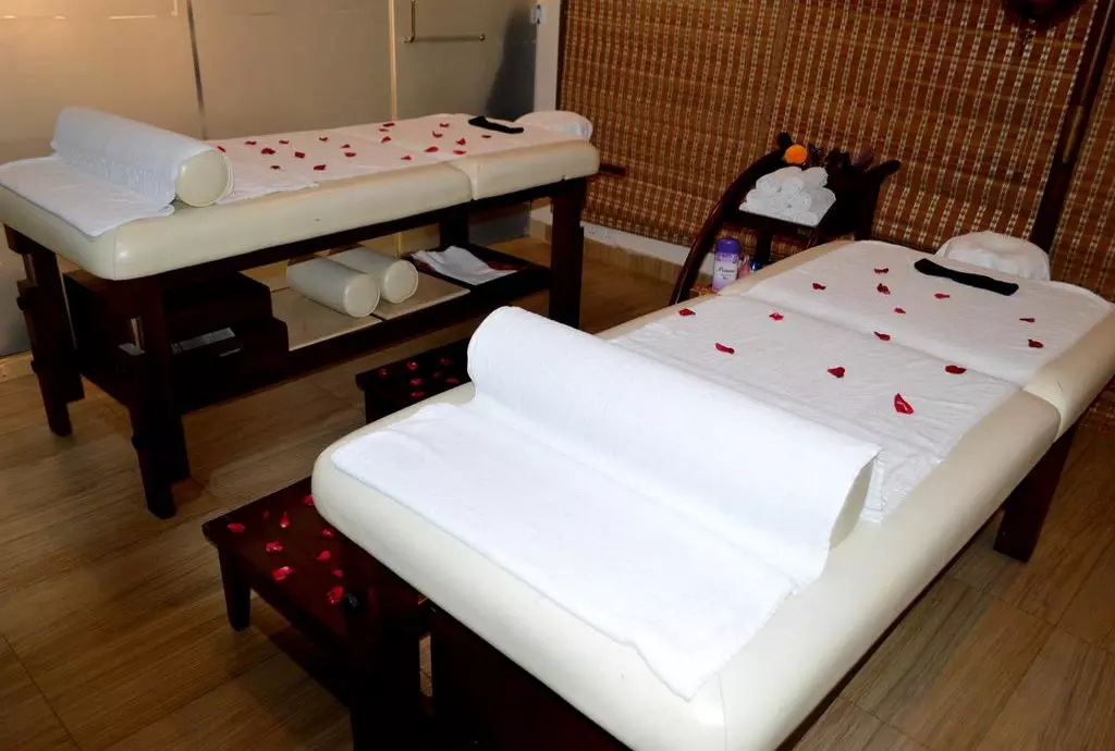 HOTEl grandeur de sanchi GOA_shabavizparvaz_06.jpg